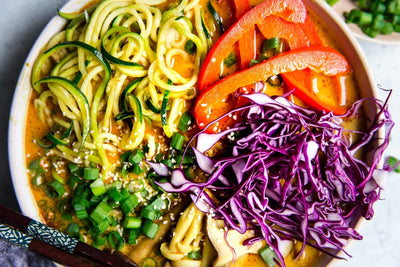 Ramen de fideos de curry de coco