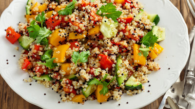 Ensalada de Quinoa con Vegetales Asados y Vinagreta de Limón